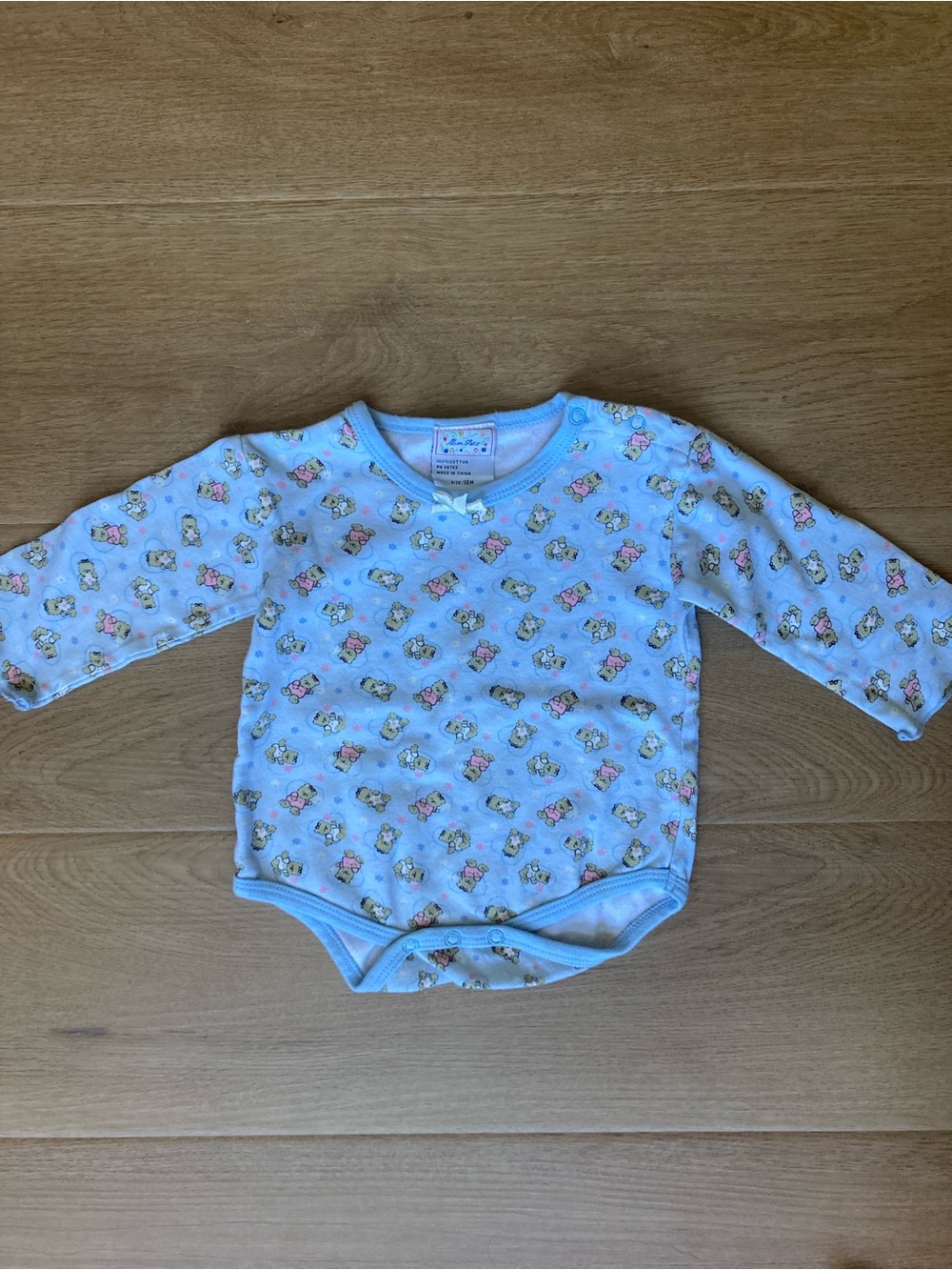 Vintage Mon Petit Baby Long-Sleeve Onesie in Light Blue with Bear Print